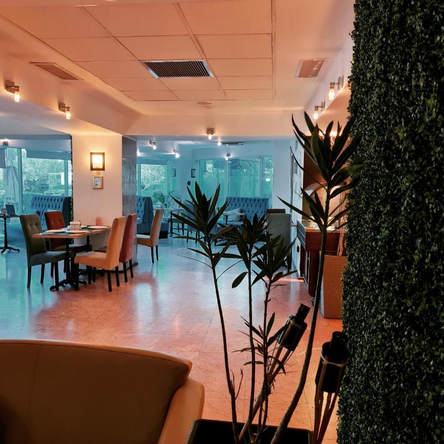 Hotel Mojo Bukurešť Exteriér fotografie
